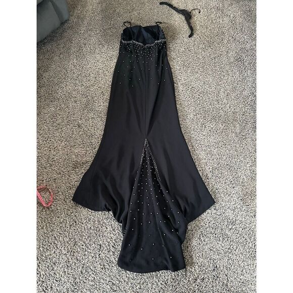 2 for 1   1-Black formal gown plus another dress free - Picture 2 of 12